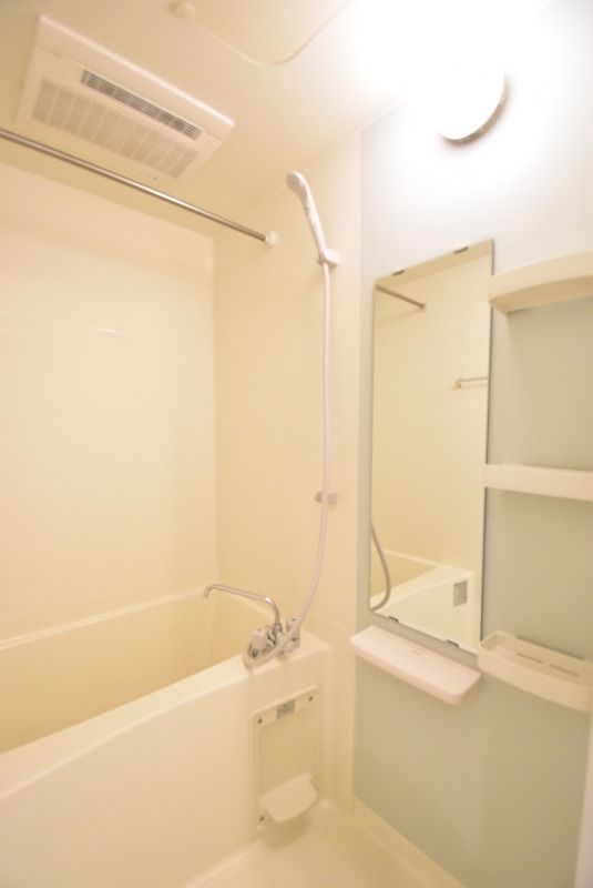 ��ʌ�����s�؂S���ڂ̃}���V�����̃o�X