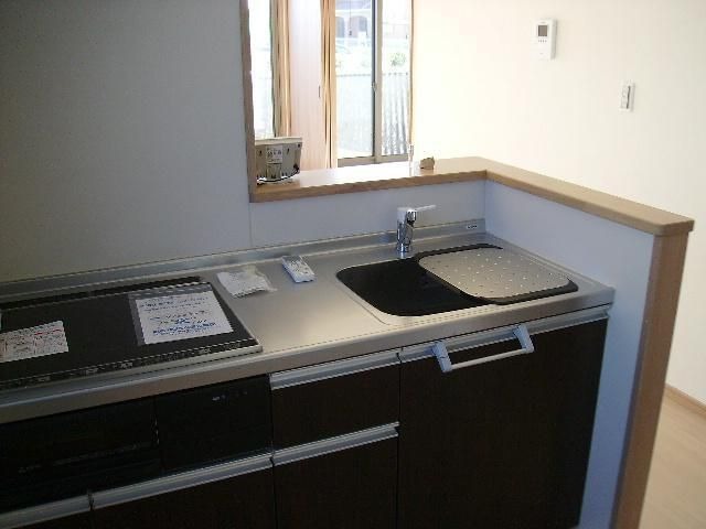 ��ʌ��z�J�s���C�N�^�E���P���ڂ̃A�p�[�g�̃L�b�`��