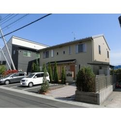 ��ʌ��z�J�s���C�N�^�E���P���ڂ̃A�p�[�g�̃G���g�����X