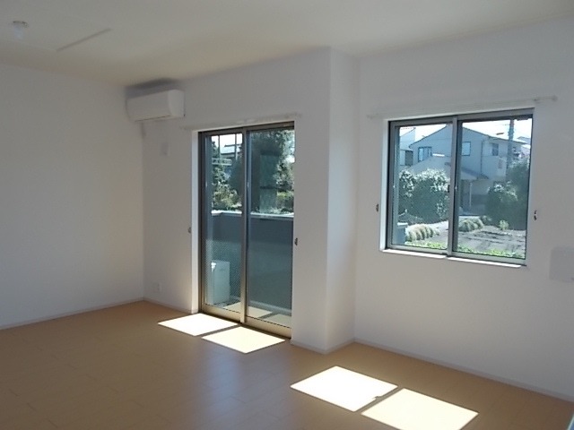 ��ʌ��������܎s�΋�厚�����̃A�p�[�g�̋��ԁE���r���O