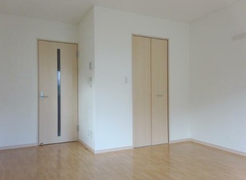 ��ʌ��k�����S�ɓޒ����P���ڂ̃}���V�����̋��ԁE���r���O