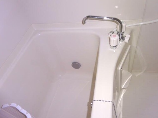 ��ʌ��k�����S�ɓޒ����P���ڂ̃}���V�����̃o�X