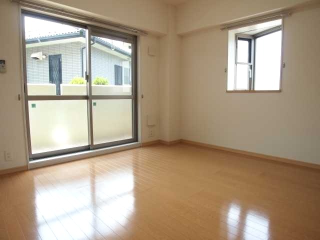 ��ʌ��k�����S�ɓޒ��w���Q���ڂ̃}���V�����̂��̑������E�X�y�[�X