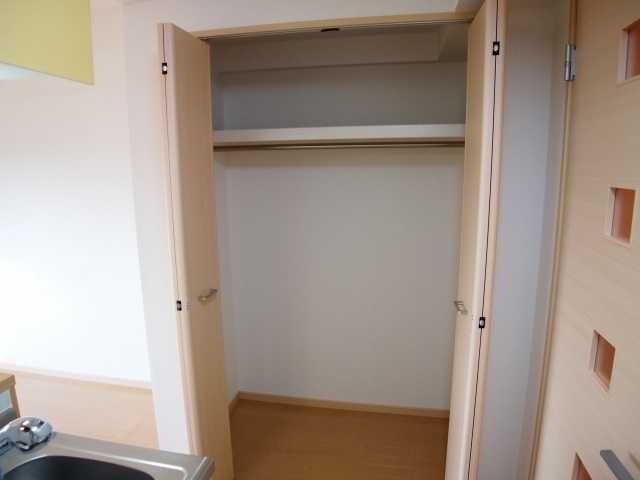 ��ʌ��k�����S�ɓޒ��w���Q���ڂ̃}���V�����̎��[