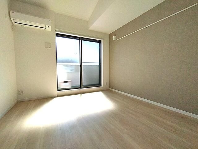 ��ʌ��������܎s�k��听���S���ڂ̃A�p�[�g�̋��ԁE���r���O