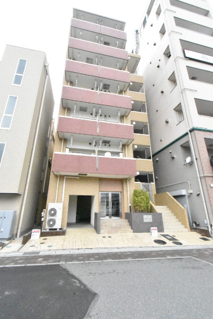 ��ʌ��z�J�s���C�N�^�E���W���ڂ̃}���V�����̌����O��