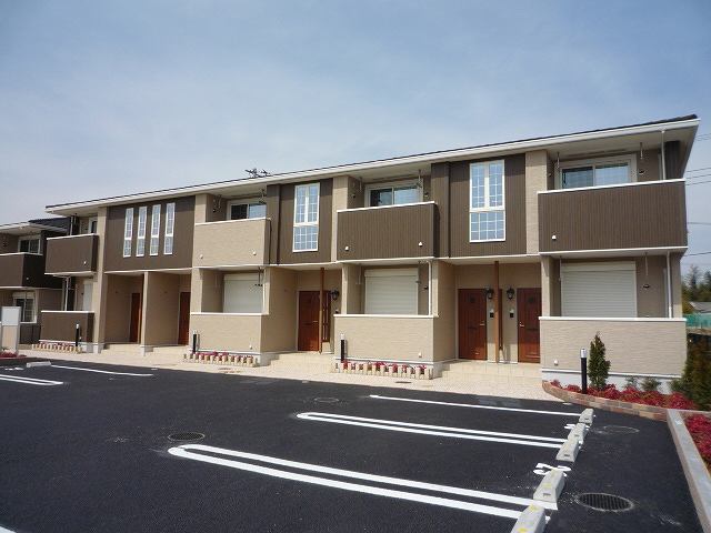 ��ʌ��������܎s���搼��{�R����18-2�̃A�p�[�g�̌����O��