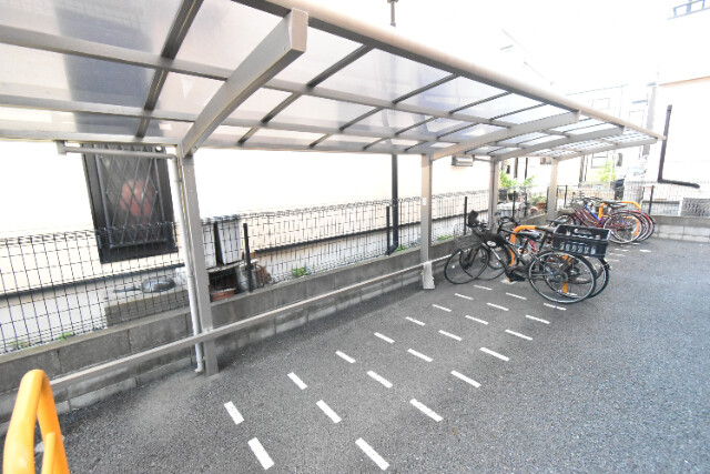 ��ʌ������s���Q���ڂ̃}���V�����̂��̑�