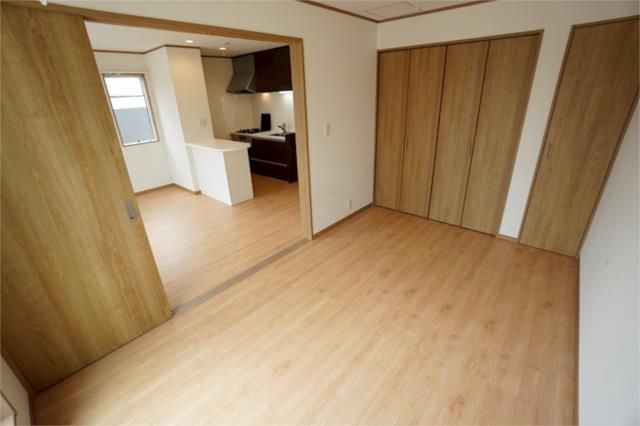 ��ʌ�����s�؂S���ڂ̃A�p�[�g�̂��̑������E�X�y�[�X