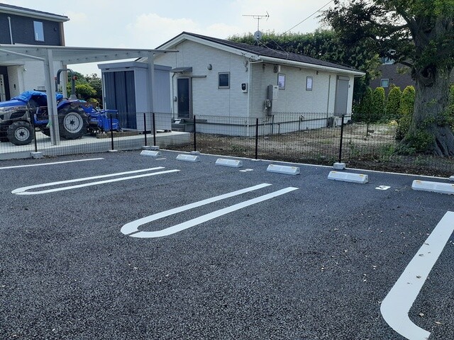 ��ʌ��������܎s��{��O���S���ڂ̃A�p�[�g�̒��ԏ�