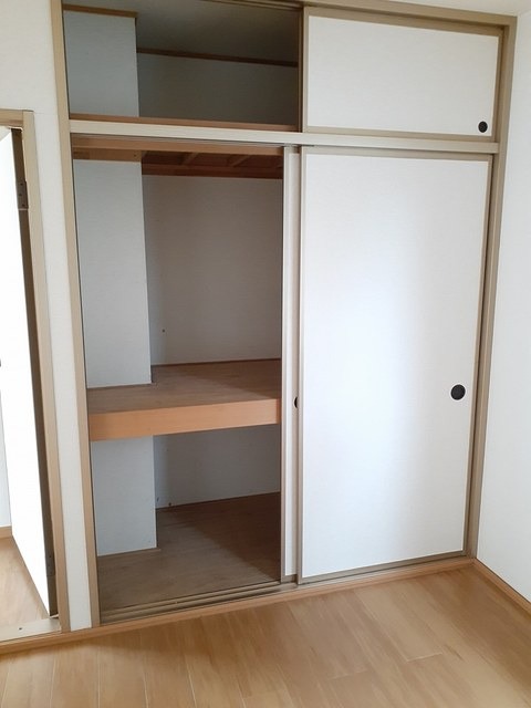 ��ʌ��������܎s����厚�w��̃}���V�����̎��[