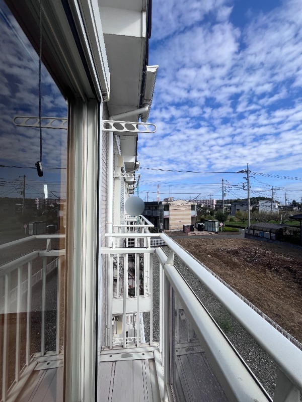 ��ʌ��k�����S�ɓޒ����R���ڂ̃A�p�[�g�̃o���R�j�[