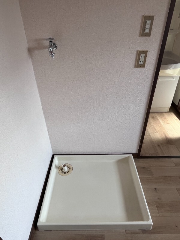 ��ʌ��k�����S�ɓޒ����R���ڂ̃A�p�[�g�̂��̑�