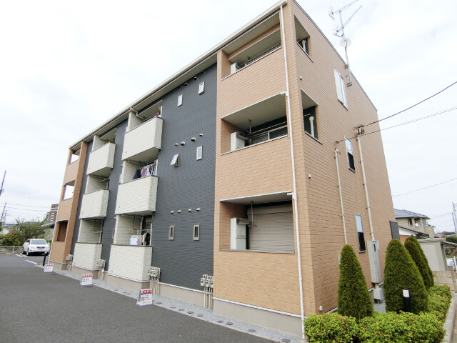 ��ʌ������s���v��854-2�̃A�p�[�g�̌����O��