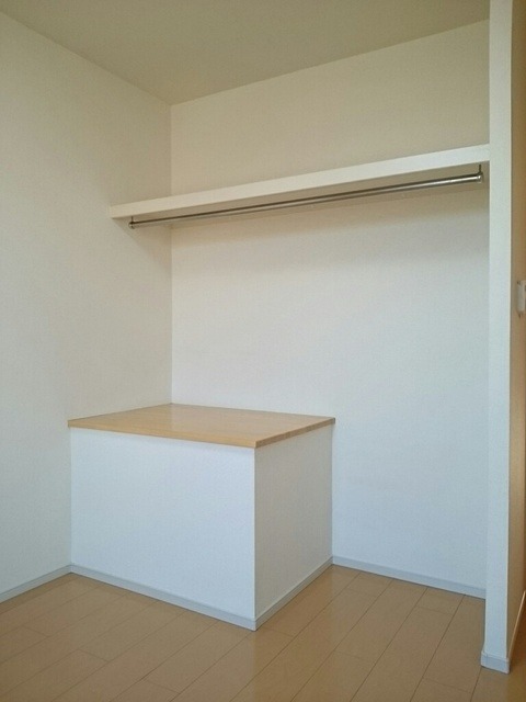 ��ʌ������s���v��̃A�p�[�g�̎��[