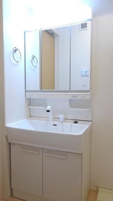 ��ʌ��@�c�s���V�h�T���ڂ̃A�p�[�g�̐��ʏ�