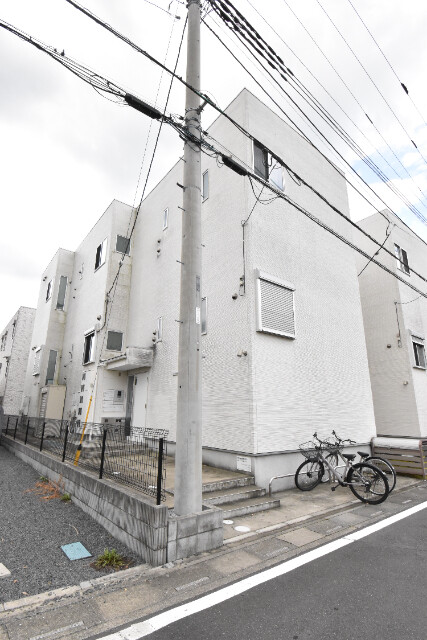 ��ʌ��������܎s��΋�������P����5-27�̃A�p�[�g�̌����O��