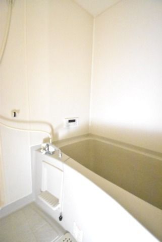 ��ʌ�����s�씵���J�V���ڂ̃A�p�[�g�̃o�X