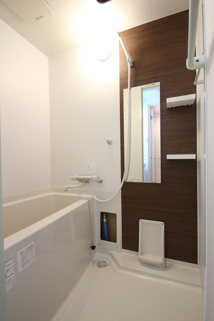 ��ʌ��������܎s������t���R���ڂ̃A�p�[�g�̃o�X