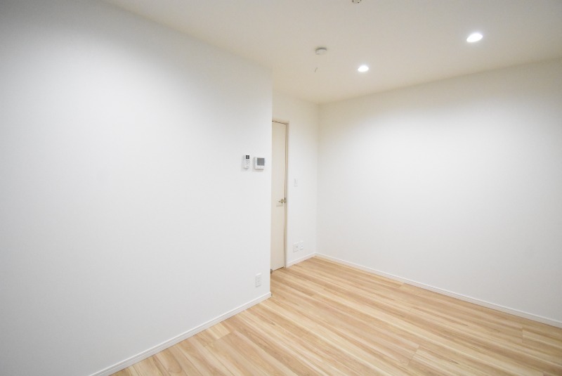 ��ʌ��������܎s�Y�a��̉ƂV���ڂ̃A�p�[�g�̂��̑������E�X�y�[�X