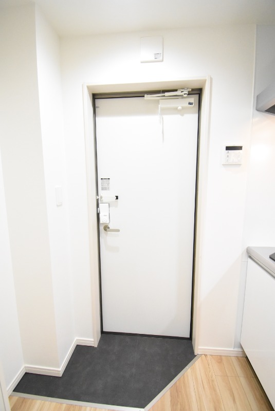 ��ʌ��������܎s�Y�a��̉ƂV���ڂ̃A�p�[�g�̌���