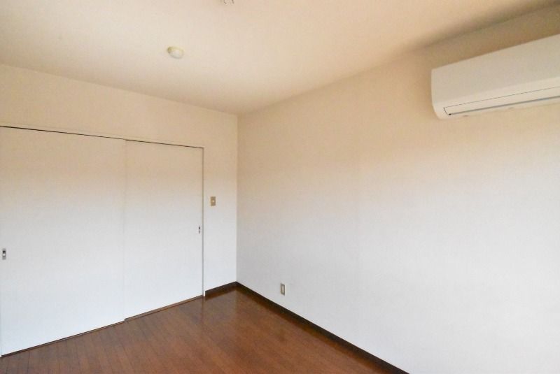 ��ʌ�����s�씵���J�V���ڂ̃A�p�[�g�̂��̑��ݔ�