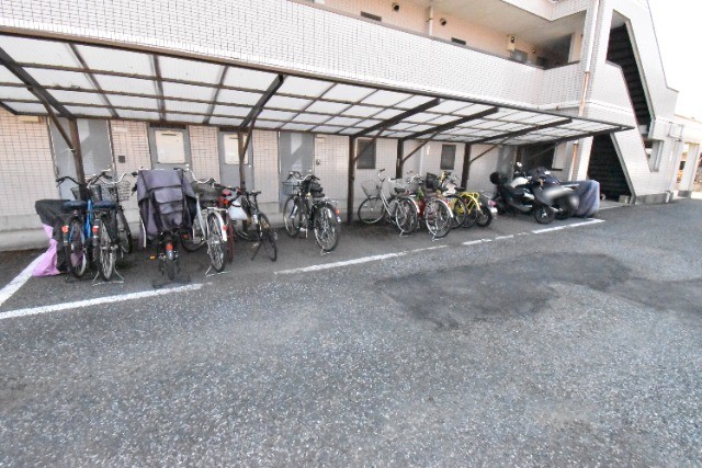 ��ʌ�����s�씵���J�V���ڂ̃A�p�[�g�̂��̑�