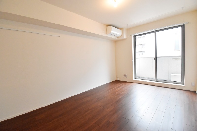 ��ʌ��������܎s��{����ؒ��Q���ڂ̃}���V�����̋��ԁE���r���O