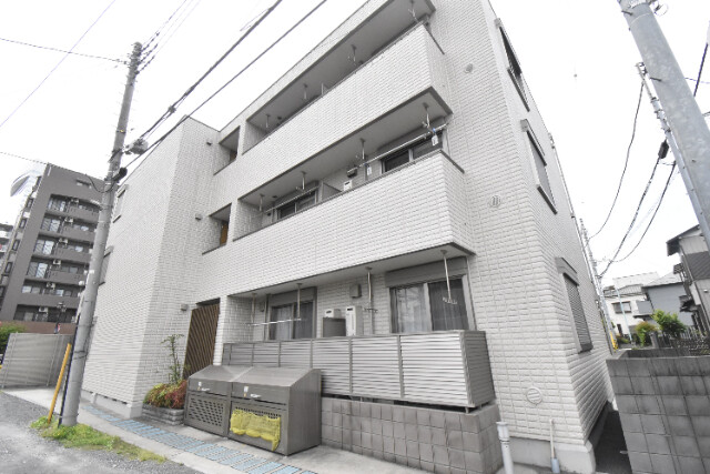 ��ʌ��������܎s��{����ؒ��Q����409�̃}���V�����̌����O��