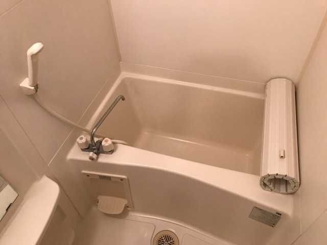 ��ʌ��������܎s��΋���q�T���ڂ̃A�p�[�g�̃o�X