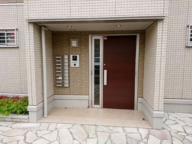 ��ʌ��z�J�s���C�N�^�E���U���ڂ̃A�p�[�g�̃G���g�����X