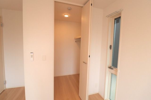 ��ʌ��z�J�s���C�N�^�E���U���ڂ̃A�p�[�g�̎��[