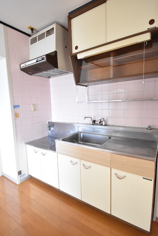 ��ʌ�����s�˒˓��P���ڂ̃}���V�����̃L�b�`��