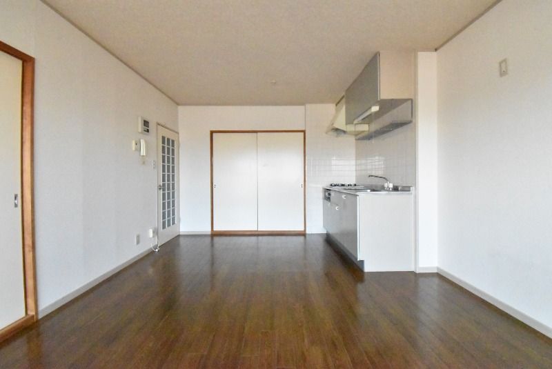 ��ʌ�����s������U���ڂ̃}���V�����̋��ԁE���r���O