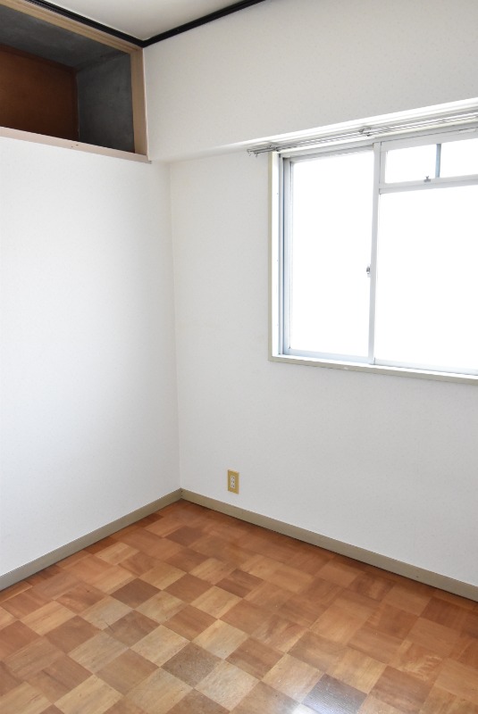 ��ʌ�����s�˒˓��P���ڂ̃}���V�����̂��̑������E�X�y�[�X