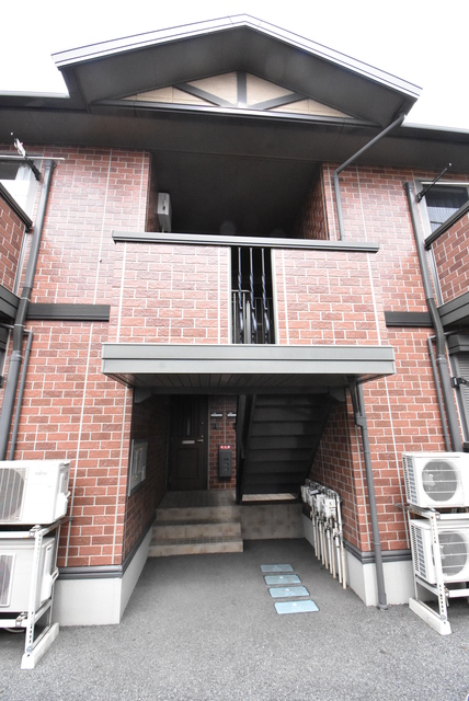 ��ʌ��������܎s��{��O���P���ڂ̃A�p�[�g�̃G���g�����X