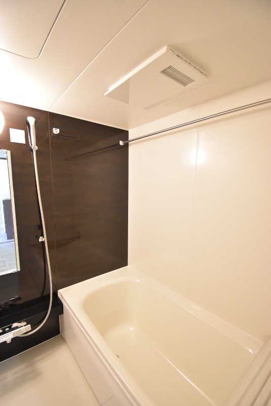 ��ʌ��������܎s�΋�Ō��R���ڂ̃A�p�[�g�̃o�X