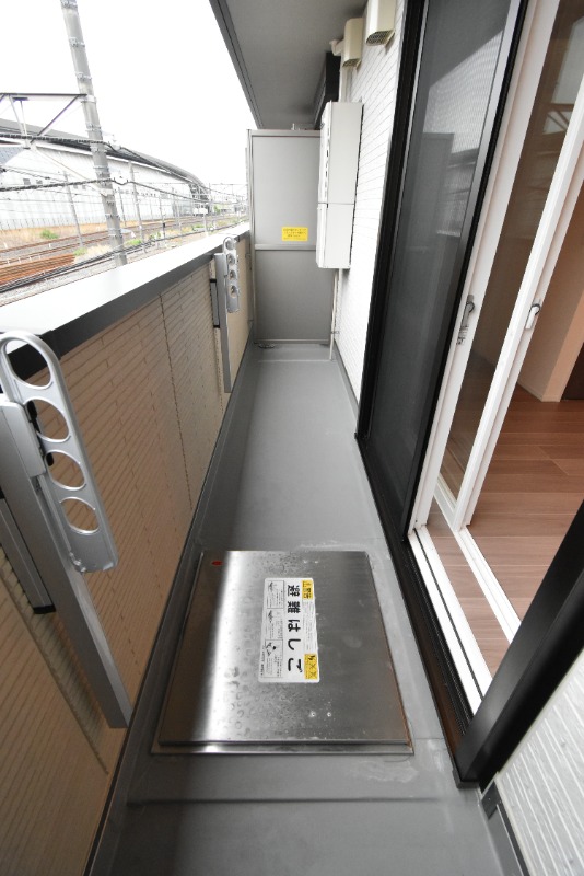 ��ʌ��������܎s�k�擌�听���P���ڂ̃A�p�[�g�̃o���R�j�[