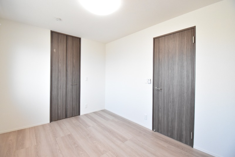 ��ʌ��������܎s�΋�Ō��R���ڂ̃A�p�[�g�̂��̑������E�X�y�[�X