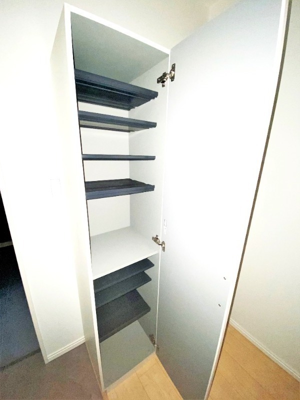 ��ʌ��������܎s�Y�a��̉ƂQ���ڂ̃A�p�[�g�̂��̑�