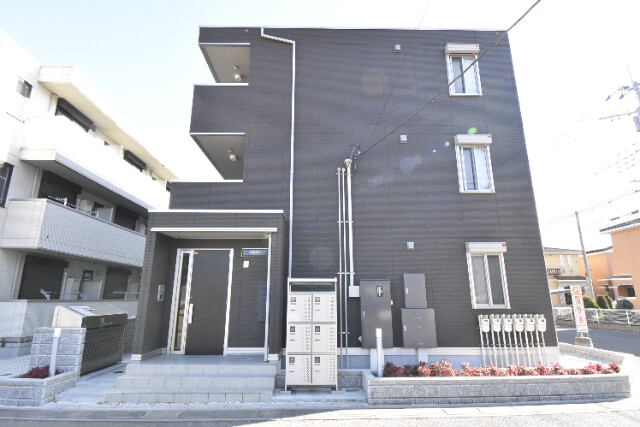 ��ʌ��������܎s����厚�w��3654�̃A�p�[�g�̌����O��