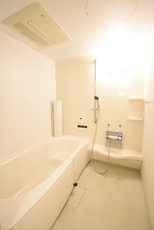 ��ʌ��������܎s�������a�c���P���ڂ̃A�p�[�g�̃o�X