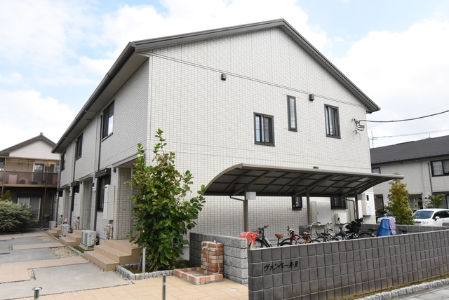 ��ʌ��������܎s�������a�c���P����383-1�̃A�p�[�g�̌����O��