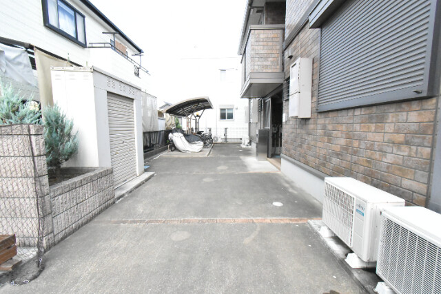 ��ʌ��������܎s�΋��Ԗ؂R���ڂ̃A�p�[�g�̃G���g�����X