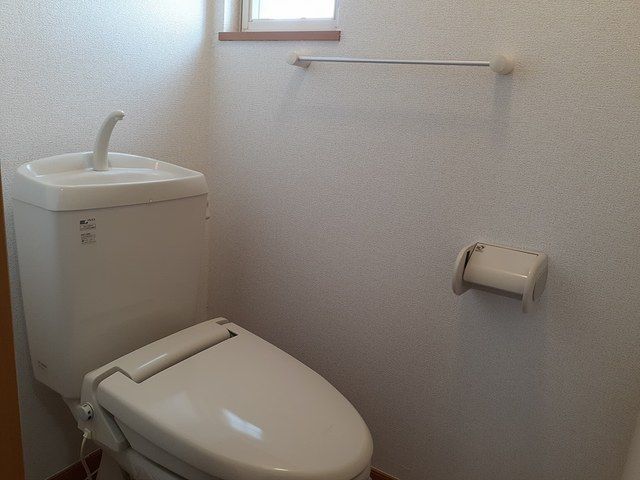 ��ʌ��k�����S�ɓޒ������j�T���ڂ̃A�p�[�g�̃g�C��