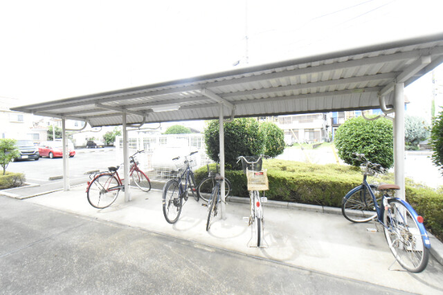 ��ʌ��k�����S�ɓޒ������j�T���ڂ̃A�p�[�g�̂��̑�