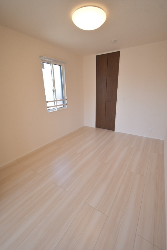 ��ʌ��������܎s�Y�a��{���T���ڂ̃A�p�[�g�̂��̑������E�X�y�[�X