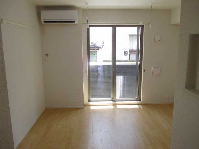 ��ʌ��������܎s��΋搼���R���ڂ̃A�p�[�g�̋��ԁE���r���O