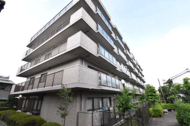 ��ʌ������s�_���Q����2-16�̃}���V�����̌����O��