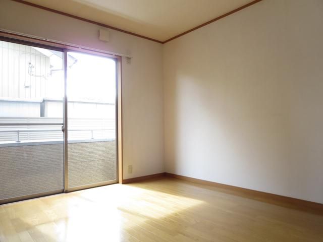 ��ʌ�����s�k����P���ڂ̃A�p�[�g�̋��ԁE���r���O